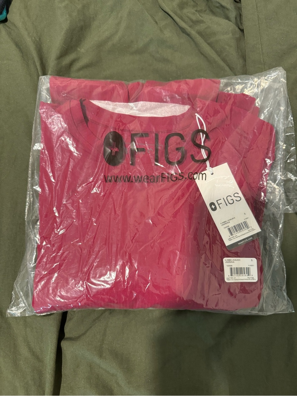 FIGS Ribbed Long Sleeve